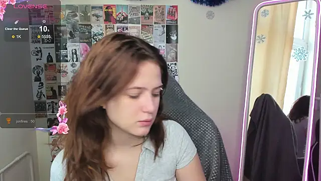 Snapshot of Anora_Miller chatting on January 17, 2026, 7:12 am Anora Miller online show from January 17, 2026, 7:12 am