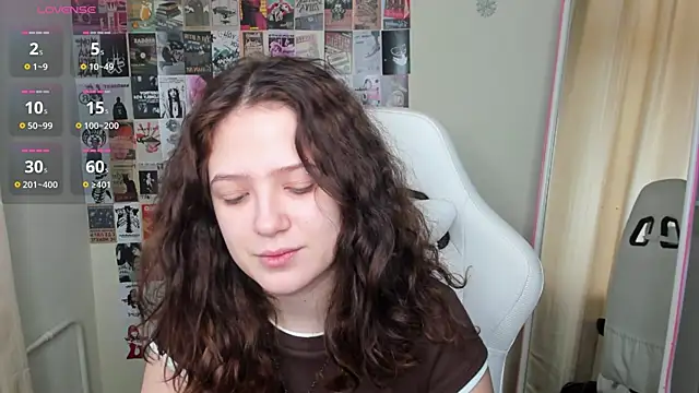 Snapshot of Anora_Miller chatting on February 11, 2026, 8:14 am Anora Miller online show from February 11, 2026, 8:14 am