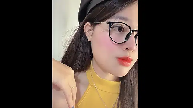 MiCandy-Lovee online show from November 21, 2025, 6:56 am