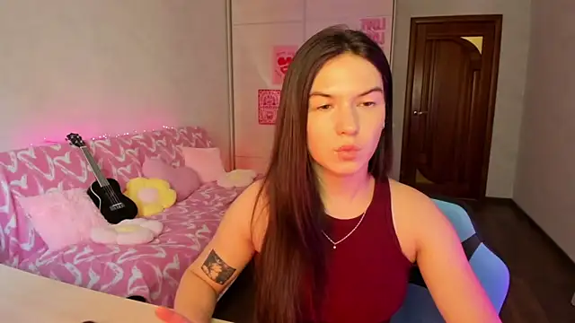 Snapshot of luna_lust_212 chatting on June 25, 2026, 4:10 am luna lust 212 online show from June 25, 2026, 4:10 am