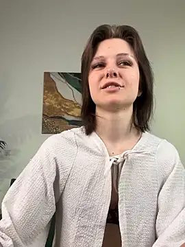 Snapshot of Shy_Vivi chatting on March 2, 2026, 1:18 pm Shy Vivi online show from March 2, 2026, 1:18 pm