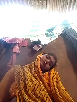 Snapshot of yanuw chatting on December 3, 2025, 8:14 am yanuw online show from December 3, 2025, 8:14 am