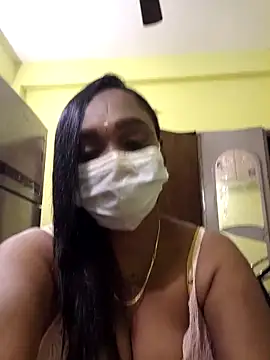 Dharshini98 online show from February 15, 2026, 2:49 pm