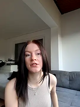 Snapshot of Lilly_hase chatting on November 17, 2025, 9:46 am Lilly hase online show from November 17, 2025, 9:46 am