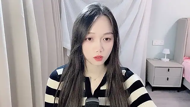 BoiI2u online show from November 22, 2025, 3:22 pm