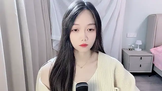 BoiI2u online show from November 25, 2025, 9:59 pm