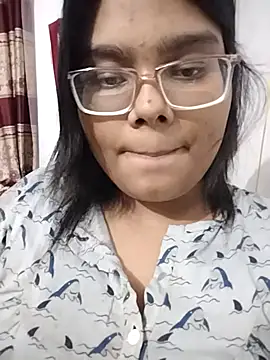 Nurejarin online show from November 12, 2025, 5:28 pm