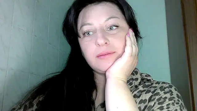 Snapshot of MelinaAx chatting on April 28, 2026, 9:03 am MelinaAx online show from April 28, 2026, 9:03 am