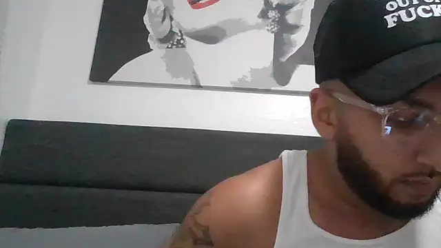 Snapshot of jloco954 chatting on November 17, 2025, 5:44 am jloco954 online show from November 17, 2025, 5:44 am