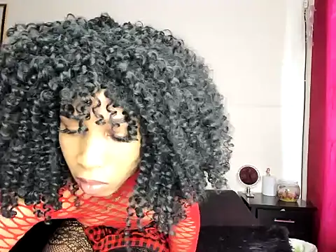 Weendolyn  online show from December 4, 2025, 2:27 pm