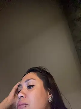 carolsapequinha online show from July 17, 2026, 4:53 am