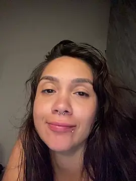 carolsapequinha online show from June 25, 2026, 4:54 am