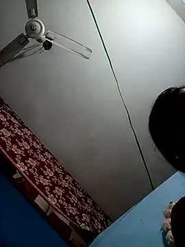 beutiful hot online show from November 18, 2025, 6:00 pm