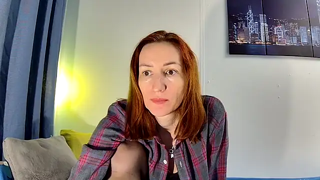 Snapshot of Leila_cam18 chatting on May 29, 2026, 8:26 pm Leila cam18 online show from May 29, 2026, 8:26 pm