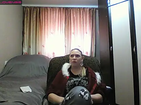 JenniDeep online show from February 22, 2026, 11:01 am