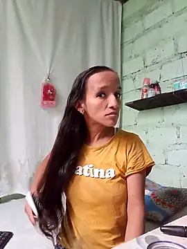 SindyHans online show from November 14, 2025, 2:32 pm