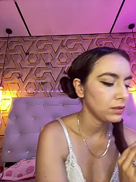 MelanyyJhonson15 online show from February 22, 2026, 3:09 am