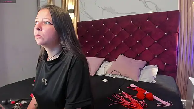 Danna-Rouse online show from March 12, 2026, 8:02 pm