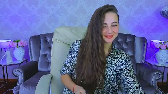 Snapshot of LayllaStarr chatting on November 17, 2025, 6:50 am LayllaStarr online show from November 17, 2025, 6:50 am