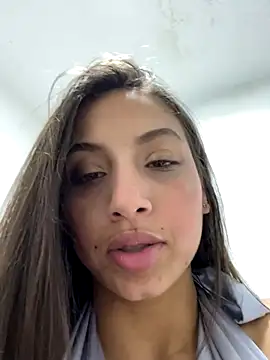 Paulett Smith online show from December 1, 2025, 11:27 pm