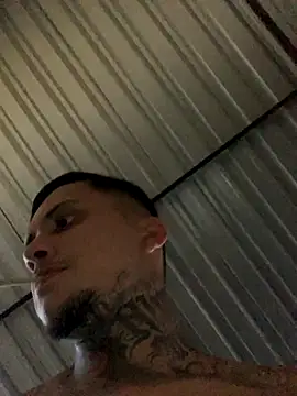 Ryanzl017 online show from November 28, 2025, 9:59 pm