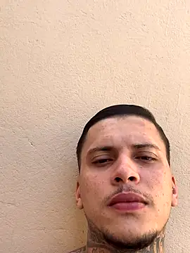 Ryanzl017 online show from November 30, 2025, 12:50 pm