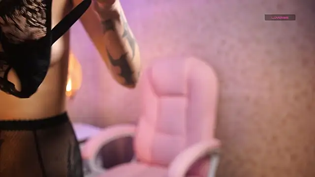 Snapshot of nix_wolf chatting on December 19, 2025, 3:10 am nix wolf online show from December 19, 2025, 3:10 am