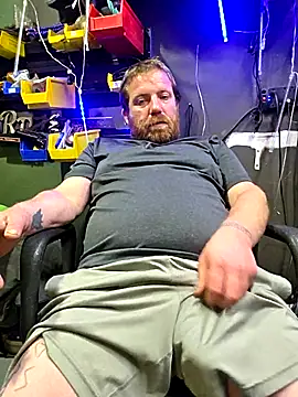 Txweld69 online show from February 11, 2026, 7:19 am