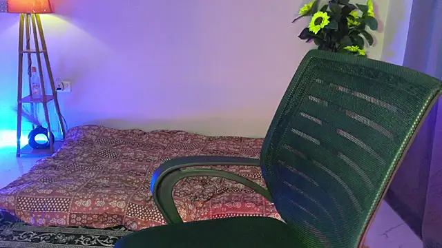 Saira Hotty online show from April 10, 2026, 7:15 am