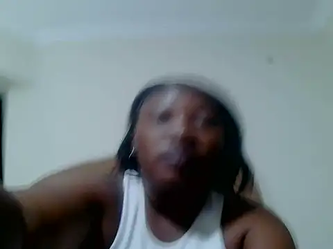 Snapshot of MissMoyo chatting on January 11, 2026, 12:06 am MissMoyo online show from January 11, 2026, 12:06 am