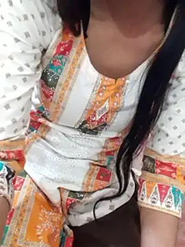 Snapshot of Asha_devi90 chatting on January 13, 2026, 2:37 am Asha devi90 online show from January 13, 2026, 2:37 am