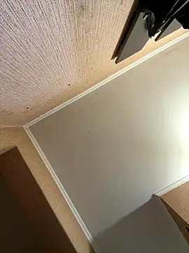 Snapshot of SqurtForYou chatting on November 18, 2025, 6:06 am SqurtForYou online show from November 18, 2025, 6:06 am