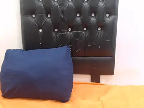 Snapshot of GinaBerryxx chatting on November 14, 2025, 6:50 am GinaBerryxx online show from November 14, 2025, 6:50 am