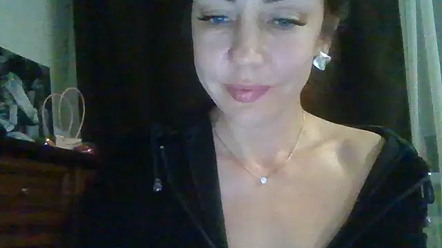 Snapshot of Fellaris chatting on November 14, 2025, 2:32 pm Fellaris online show from November 14, 2025, 2:32 pm