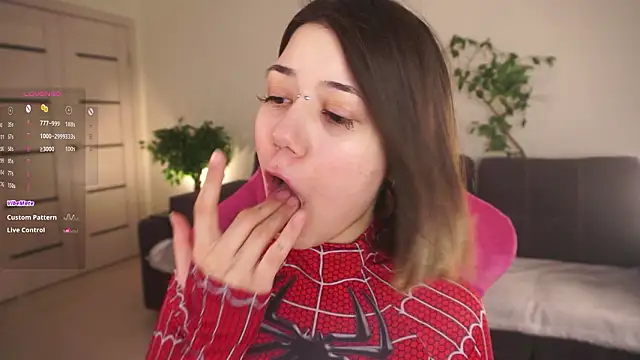 Snapshot of RoxannaCarver chatting on February 21, 2026, 7:21 am RoxannaCarver online show from February 21, 2026, 7:21 am