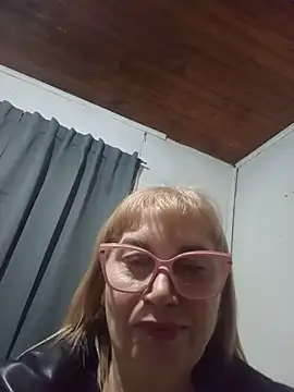 SexyMilf1211 online show from July 1, 2026, 5:02 pm