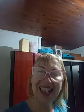 SexyMilf1211 online show from July 15, 2026, 1:51 pm