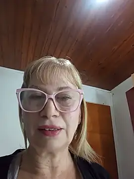 SexyMilf1211 online show from July 24, 2026, 11:28 am