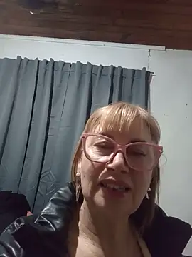 SexyMilf1211 online show from June 29, 2026, 11:32 am