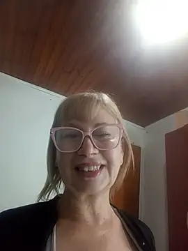 SexyMilf1211 online show from July 22, 2026, 10:28 am