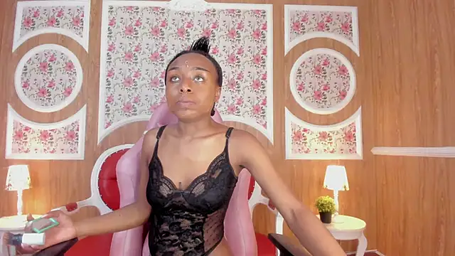 Midnight Bluee online show from November 28, 2025, 7:58 pm