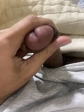 Snapshot of tinymachine chatting on November 19, 2025, 6:41 pm tinymachine online show from November 19, 2025, 6:41 pm