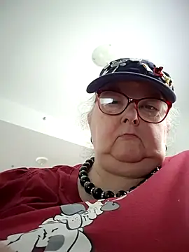 TiguhguhrsRose online show from January 12, 2026, 5:09 pm