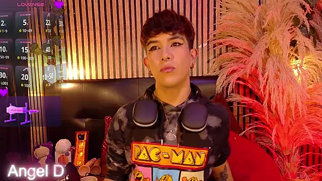 Angeldust19 online show from April 9, 2026, 3:19 am