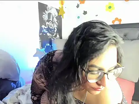 CattleyaSahara online show from December 3, 2025, 3:18 am