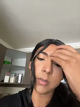 Hopemoretti online show from November 18, 2025, 7:06 pm