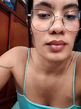 Snapshot of Mia_saaenz chatting on November 14, 2025, 9:18 pm Mia saaenz online show from November 14, 2025, 9:18 pm