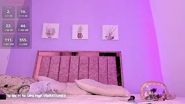 alaiasexygirl online show from April 14, 2026, 11:32 pm