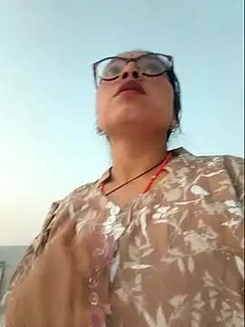 Snapshot of Jankisinghji chatting on February 11, 2026, 1:11 pm Jankisinghji online show from February 11, 2026, 1:11 pm