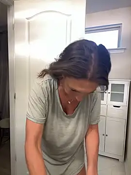 Ayybaebay online show from April 4, 2026, 11:22 pm